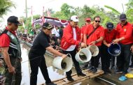 Ketua DPRD Tabanan Salurkan Bantuan Pembuatan Ogoh-ogoh Pada STT