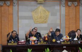 Rapat Paripurna DPRD, Bupati Sanjaya Sampaikan Tujuh Ranperda