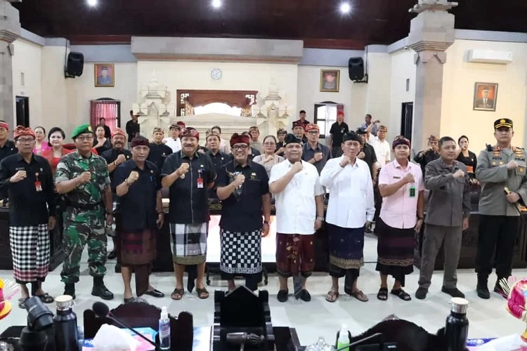 DPRD Tabanan Setujui 4 Ranperda, Bupati Sanjaya Tekankan Sinergi Eksekutif dan Legislatif
